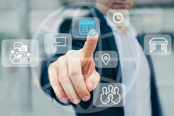 Anbieter von Anlagen und Räumen nutzt Lösungen für das Gebäudemanagement via Software.